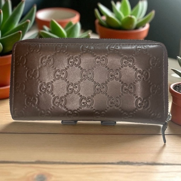 Women's Gucci Wallet Brown - Picture 1 of 7
